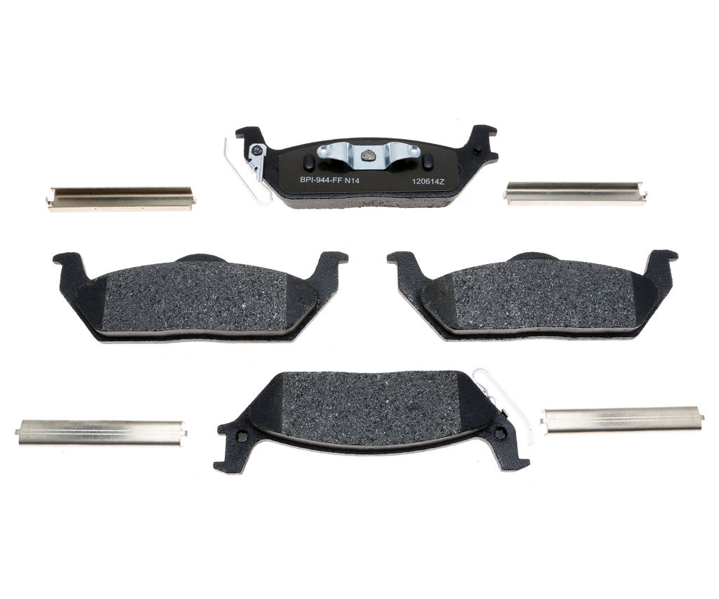 Raybestos MGD1012MH - Replacement Metallic Disc Brake Pads, 2 Wheel Set