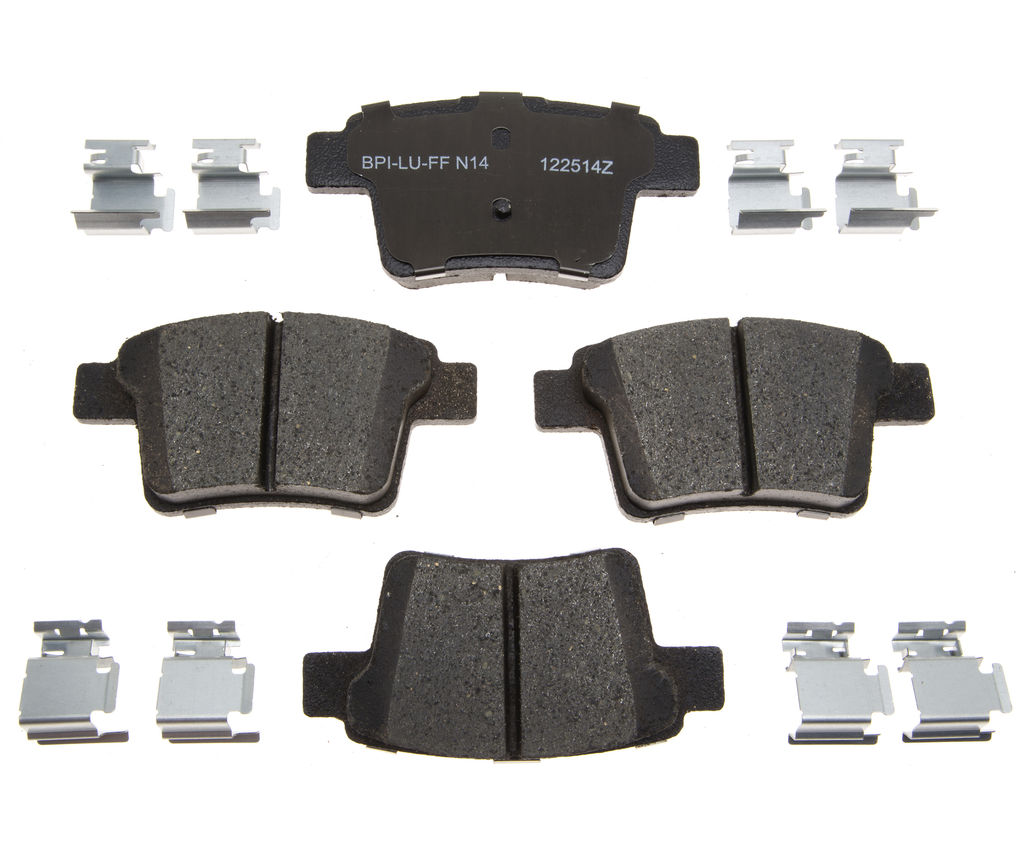 Raybestos MGD1071CH - Replacement Ceramic Disc Brake Pads, 2 Wheel Set