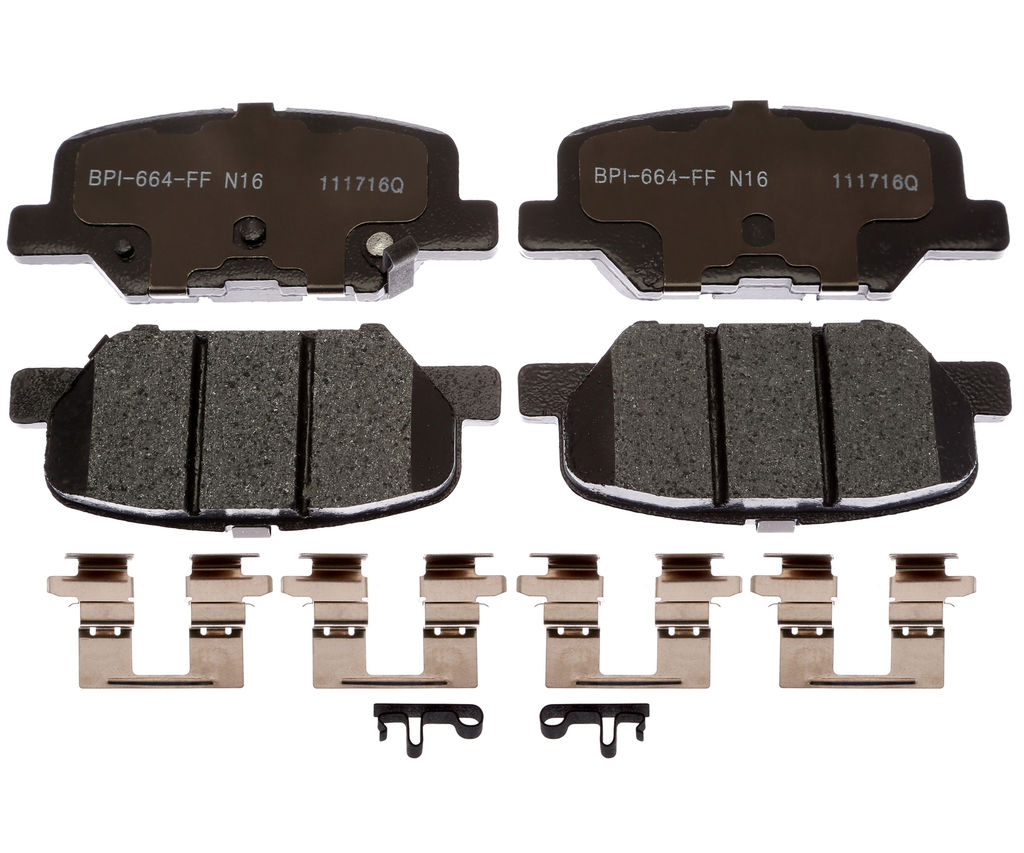 Raybestos MGD1679CH - Replacement Ceramic Disc Brake Pads, 2 Wheel Set