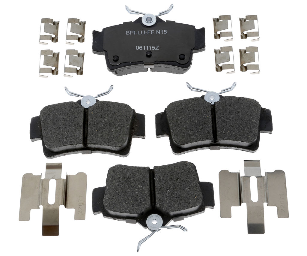 Raybestos MGD627CH - Replacement Ceramic Disc Brake Pads, 2 Wheel Set