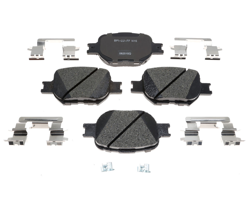 Raybestos MGD817CH - Replacement Ceramic Disc Brake Pads, 2 Wheel Set
