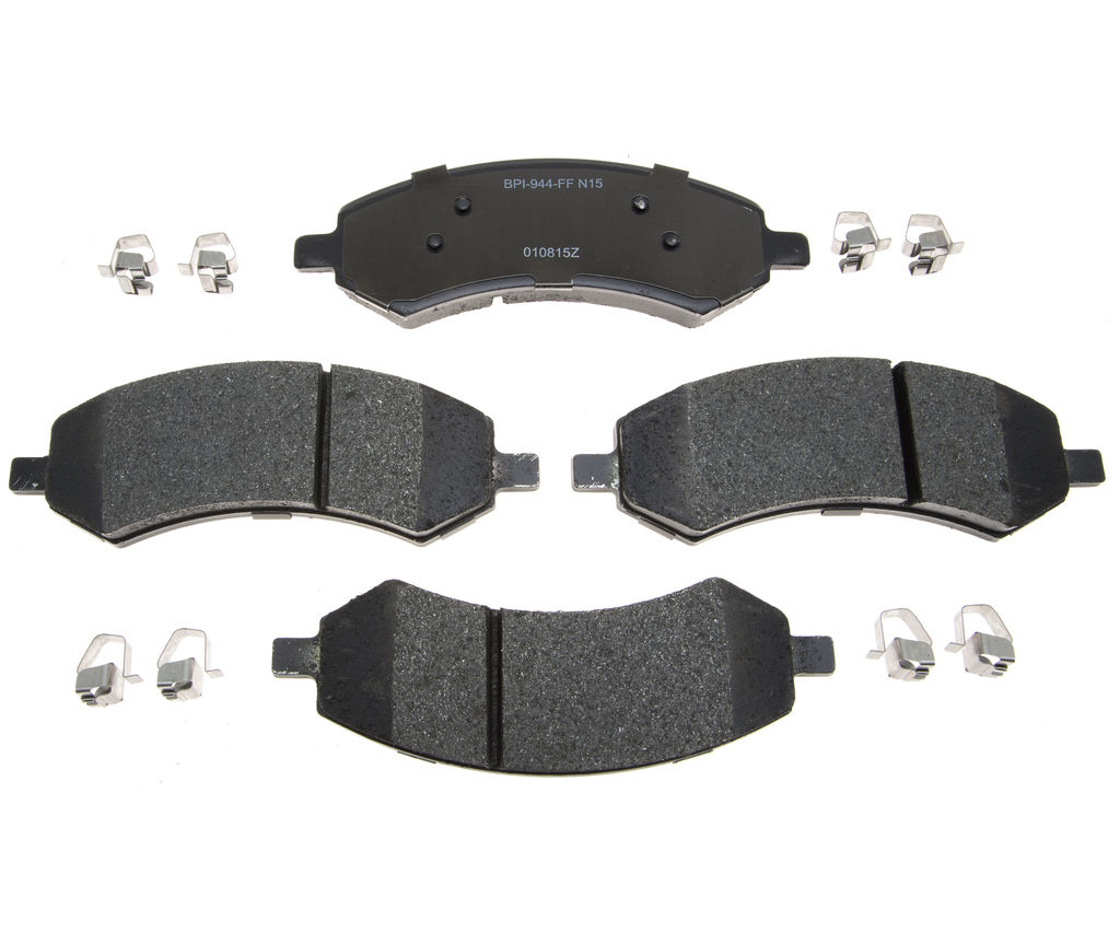 Raybestos SP1084TRH - SP Truck And Tow Brake Pads, 2 Wheel Set
