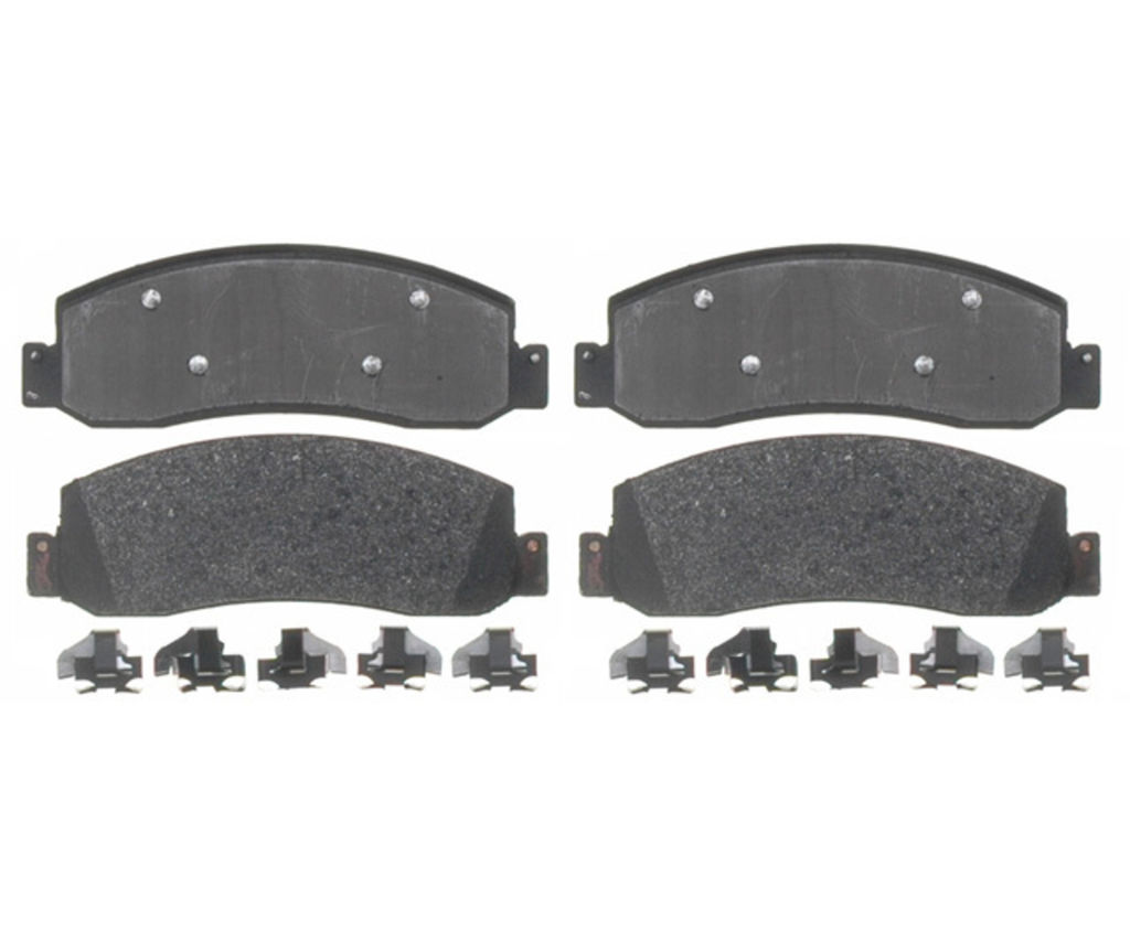 Raybestos SP1333TRH - SP Truck And Tow Brake Pads, 2 Wheel Set