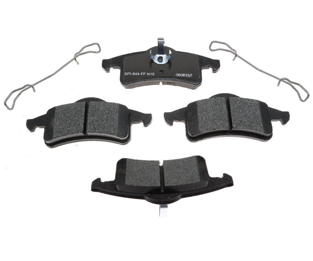 Raybestos SP791TRH - SP Truck And Tow Brake Pads, 2 Wheel Set