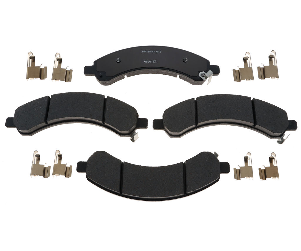 Raybestos SP989TRH - SP Truck And Tow Brake Pads, 2 Wheel Set